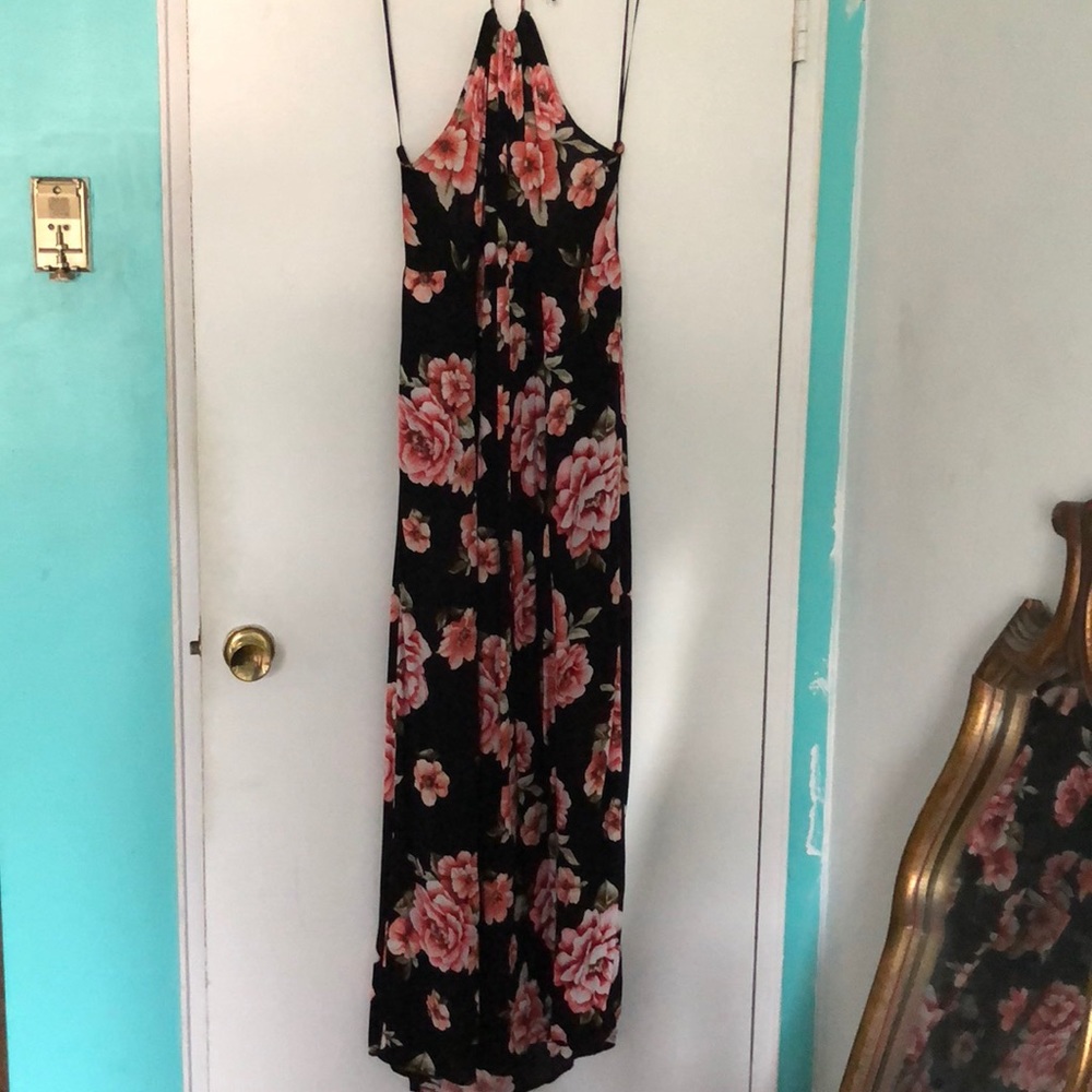 Black Floral Maxi Dress - Forever21